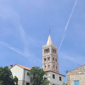 Gostinjska kuća Old Town, Rab Town